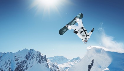 FB体育app下载-未来新星：潜力无限的青训球员 portr