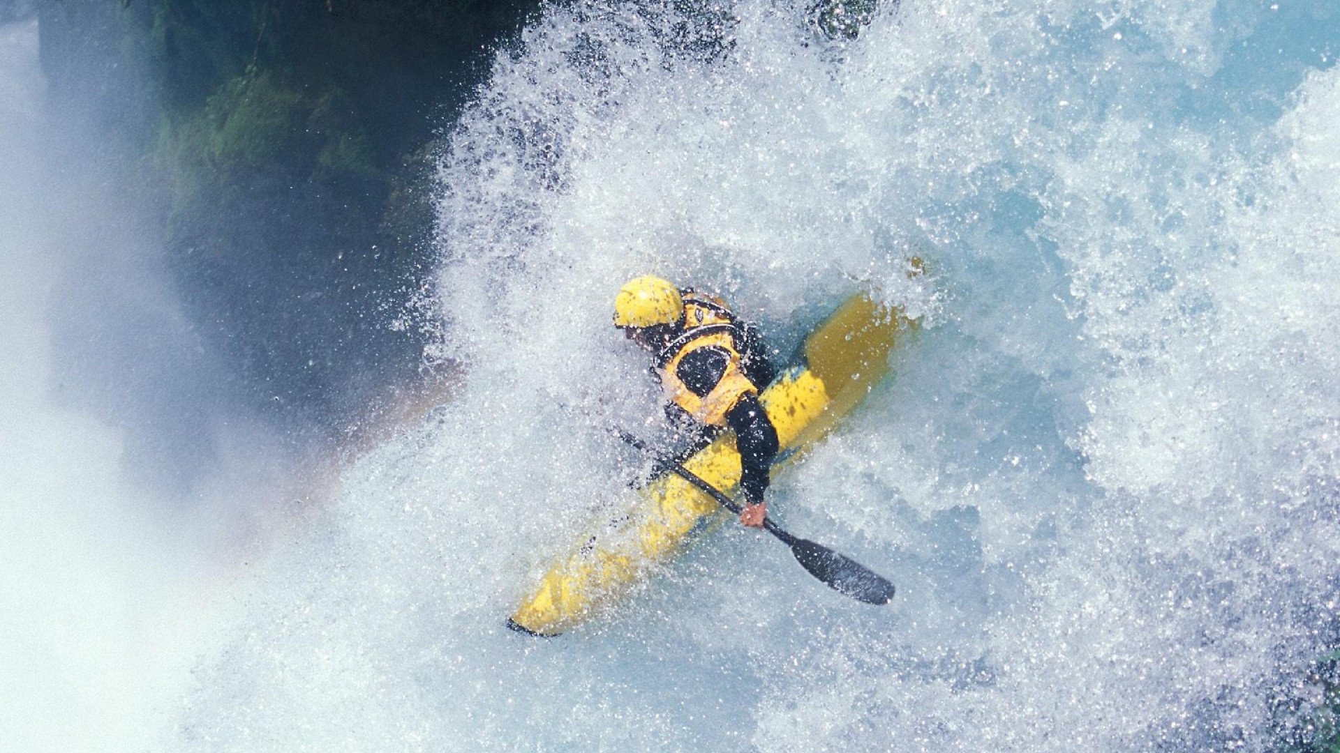 马拉松激情开启,万名跑者奋勇争先,马拉松 现场